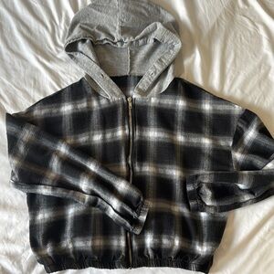SHEIN Black and Gray Plaid Crop Top Hoodie
